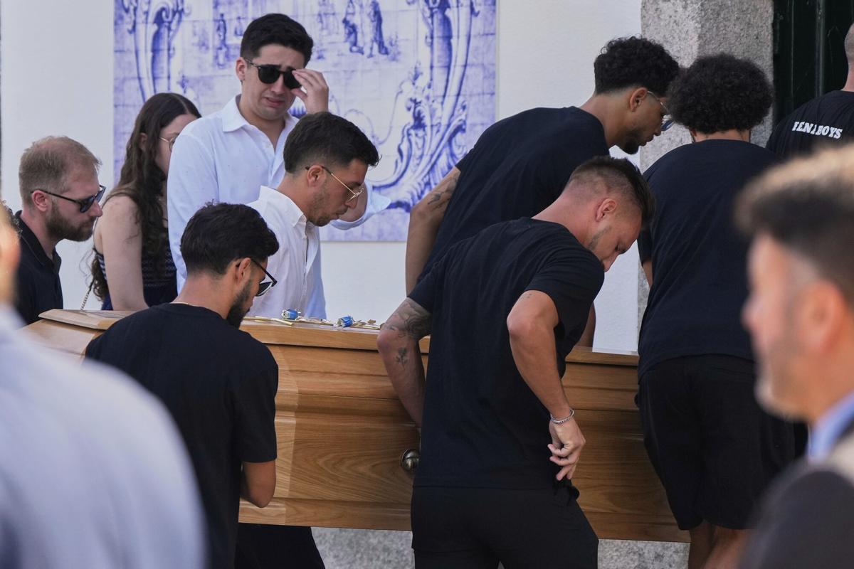 El último adiós a Diogo Jota y André Silva