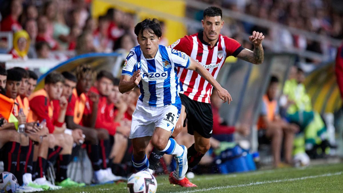 San Sebastian, Spain. 22nd Apr, 2023. (L-R) Takefusa Kubo, Imanol Alguacil  (Sociedad) Football/Soccer : Spanish La Liga Santander match between Real  Sociedad 2-1 Rayo Vallecano at the Reale Arena in San Sebastian