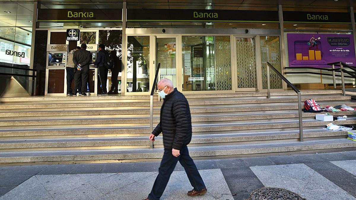 Oficina principal de Bankia en la Gran Vía de Murcia.