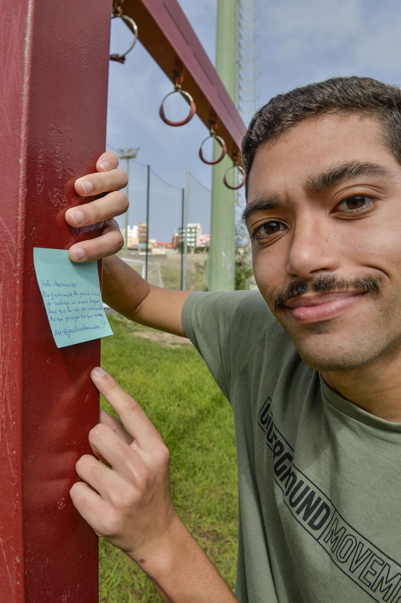 Jeziel Ruiz y sus mensajes positivos alrededor de la ciudad