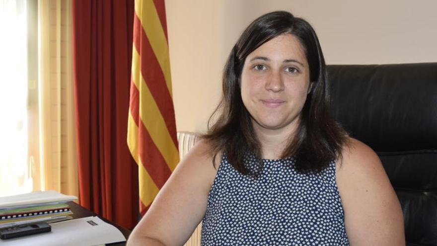 Sara Alarcón, presidenta del Consell Comarcal al seu despatx