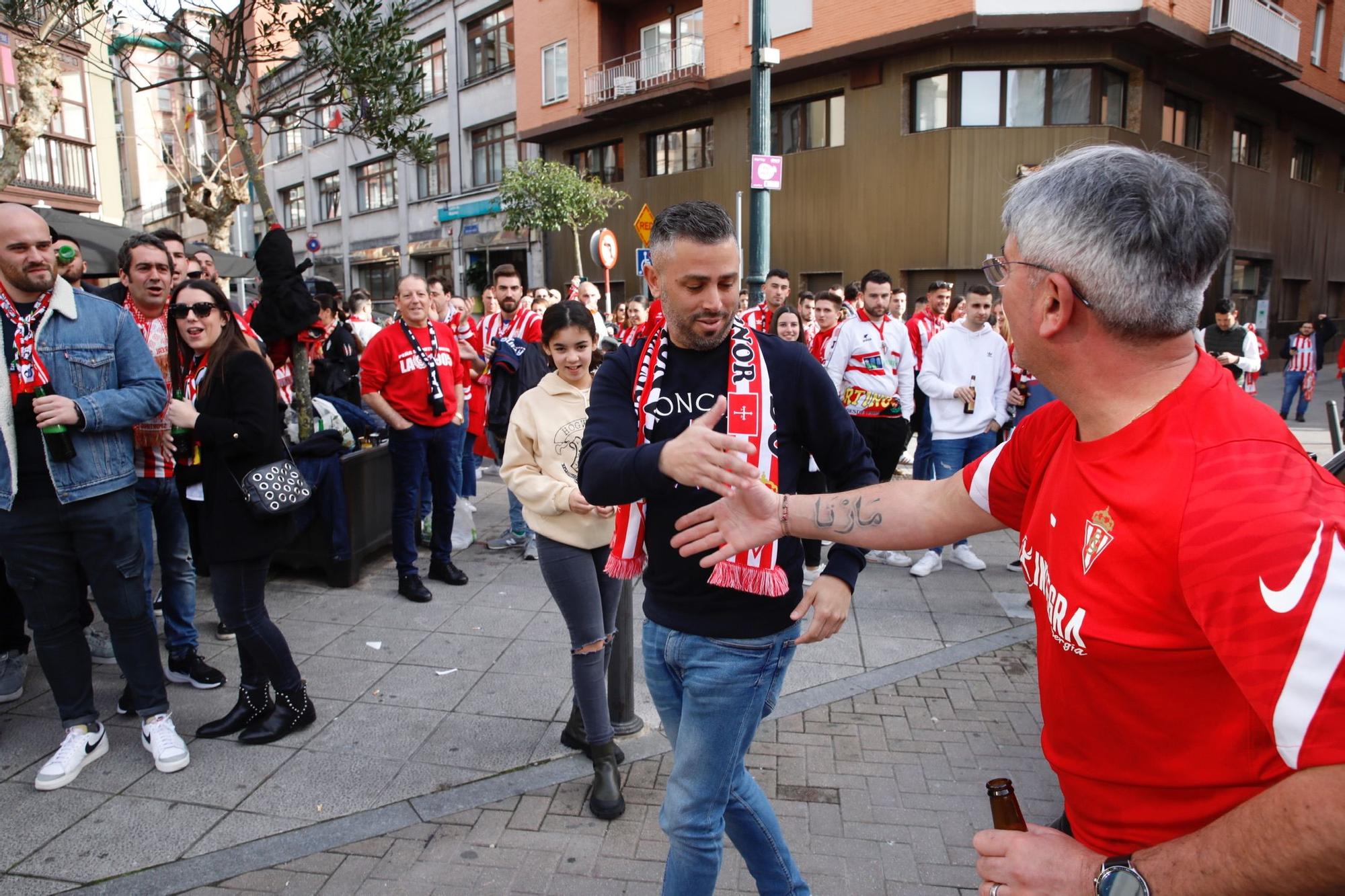 La Mareona del Sporting inunda el centro de Santander