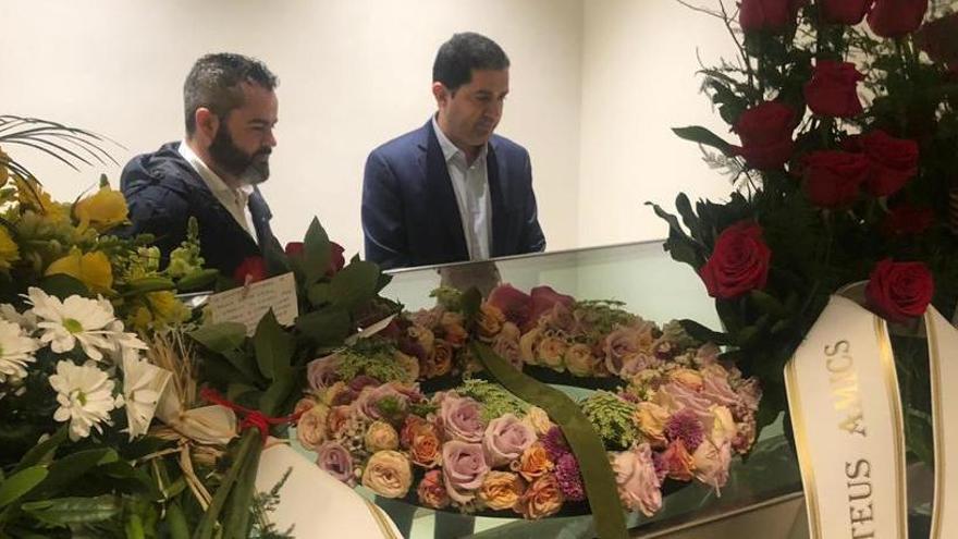 El alcalde y el concejal de Cultura en el funeral de Barcelona