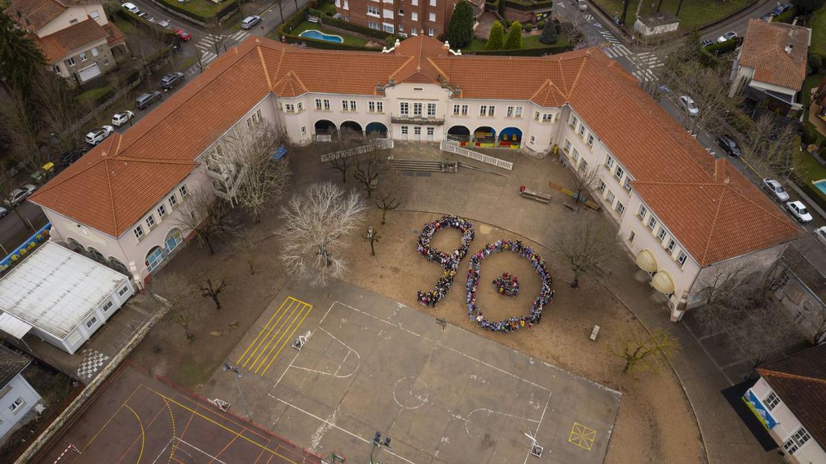 L’escola Malagrida d’Olot celebra 90 anys de vida | JORDI FERRARONS