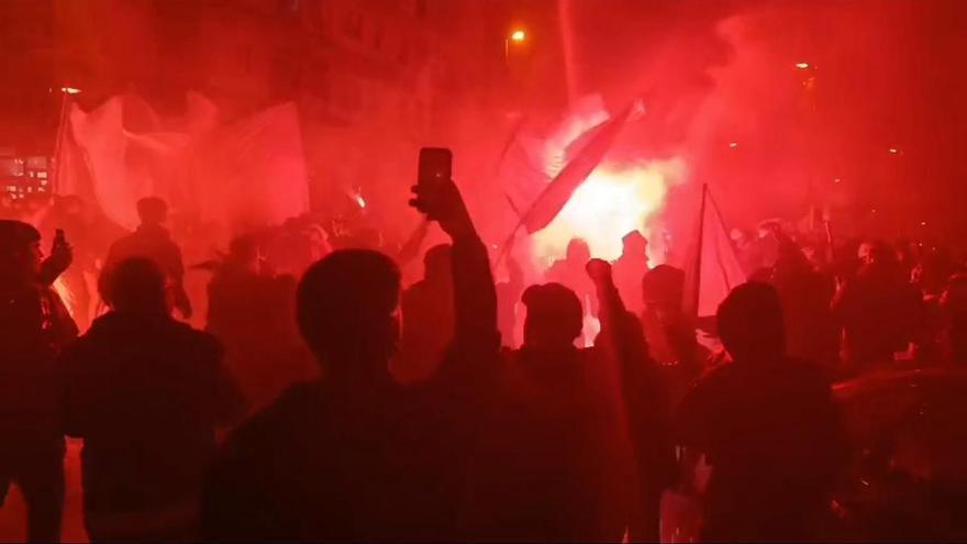 Bengalas, cánticos y fuegos artificiales: la conjura del celtismo en la previa ante el Lille