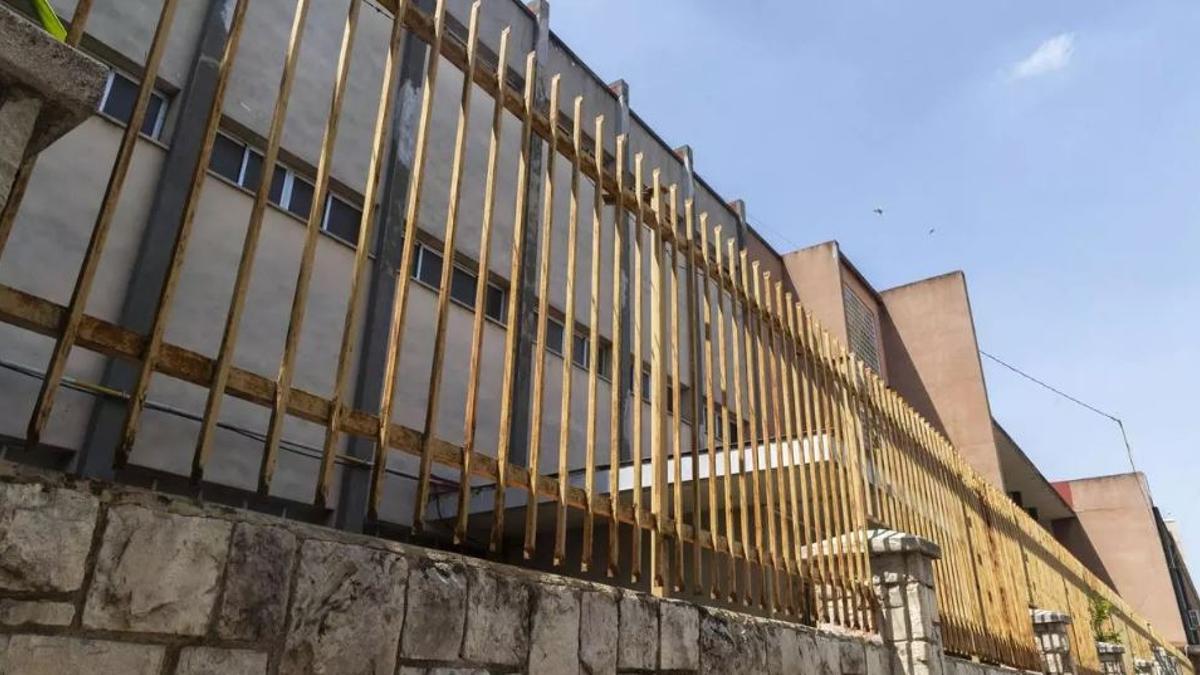 Colegio donde trabaja el profesor acusado.