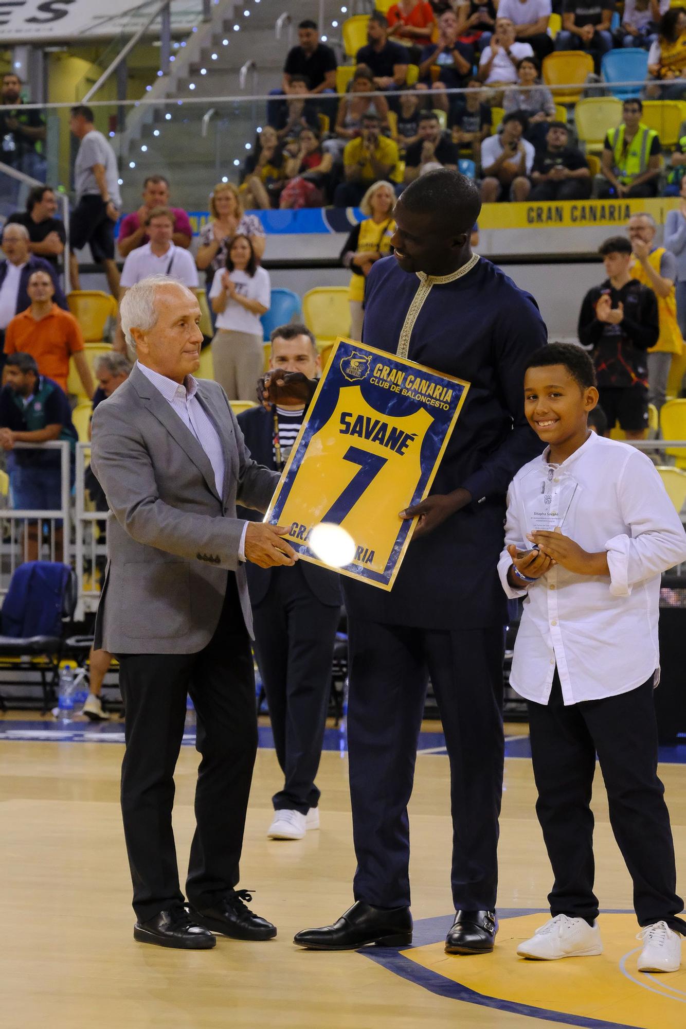 La camiseta del 7 'eterno' ya luce en el Arena