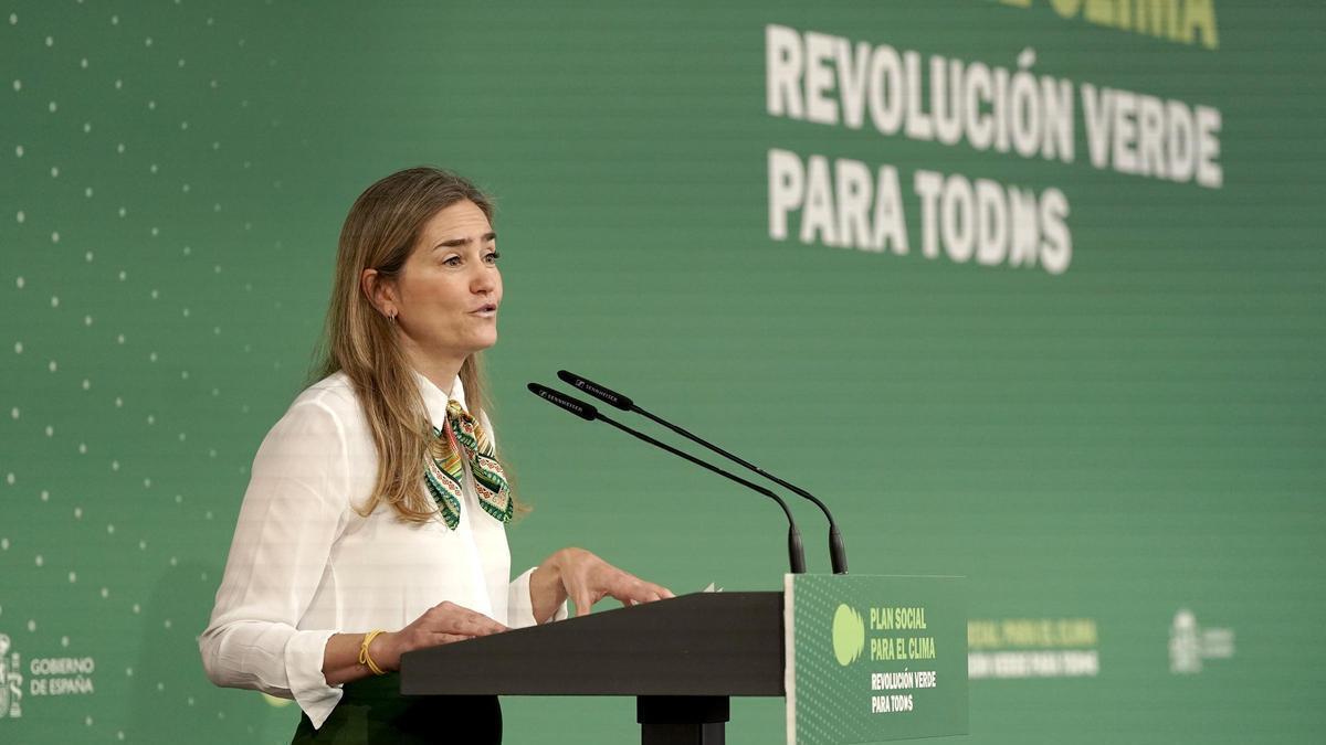 El Gobierno reta al sector del gas y lanza una campaña masiva de publicidad en defensa de las calefacciones eléctricas por la guerra de Irán