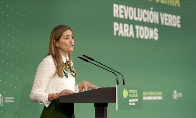 El Gobierno reta al sector del gas y lanza una campaña masiva de publicidad en defensa de las calefacciones eléctricas por la guerra de Irán