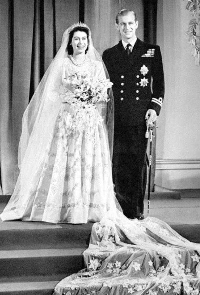 Reina Isabel II de Inglaterra, 1947