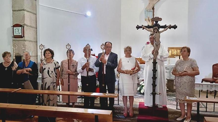 Fermoselle honra al Cristo de Santa Colomba
