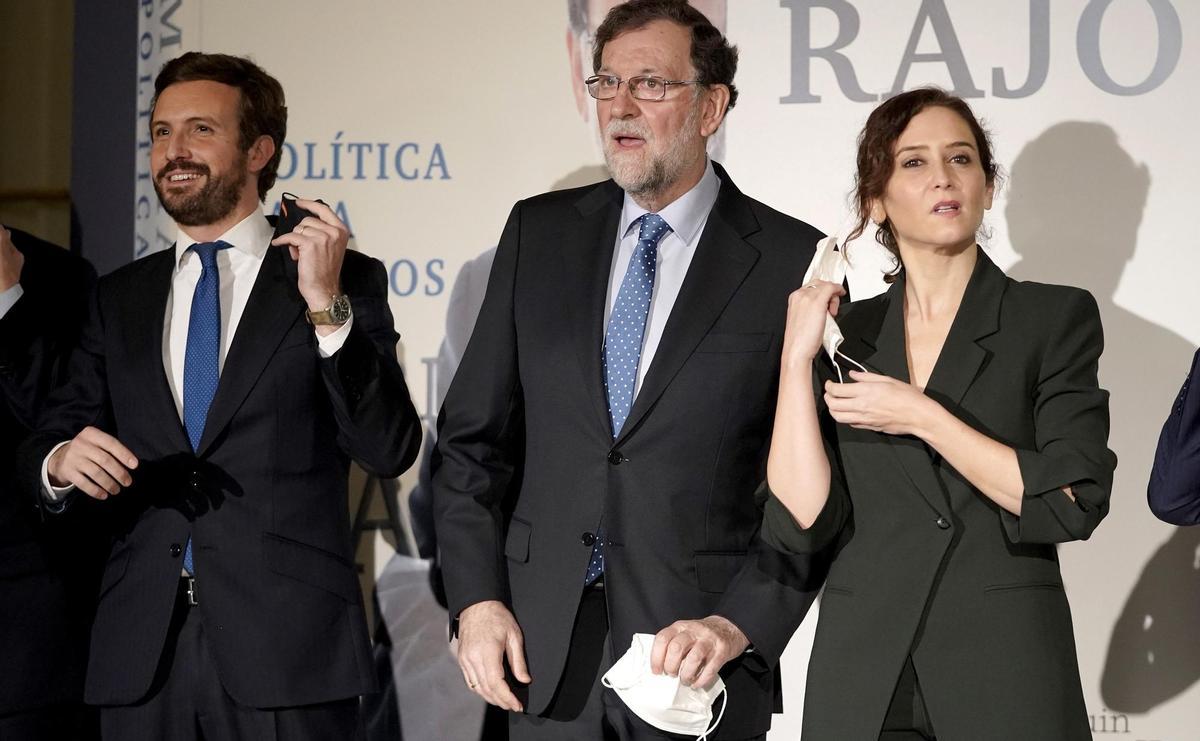 Pablo Casado e Isabel Díaz Ayuso, en la presentación del libro de Mariano Rajoy Política para adultos