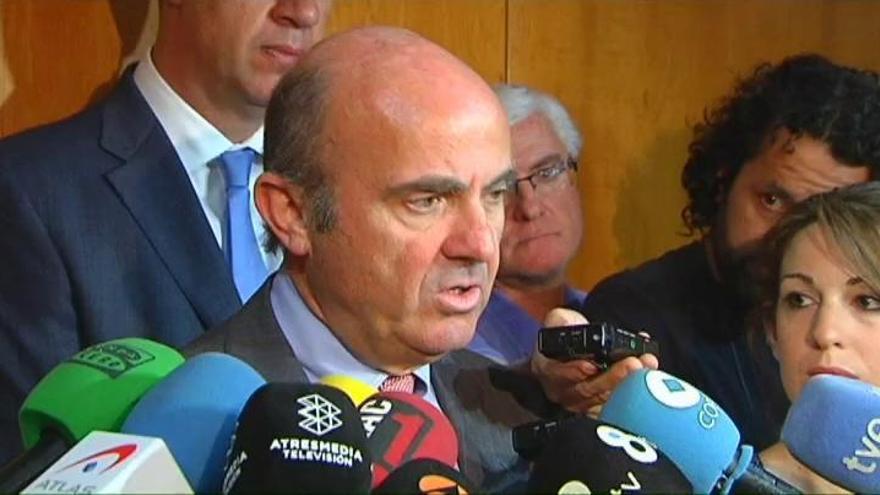 De Guindos: "Yo creo que no va a haber multa"