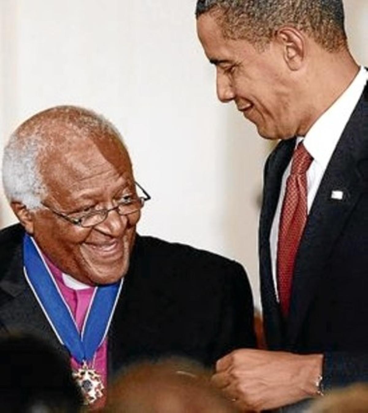 Obama, amb Desmond Tutu. Obama, amb Desmond Tutu.