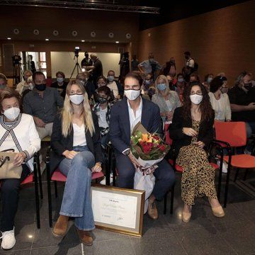 Nadal junto a su familia, en el acto de su homenaje.