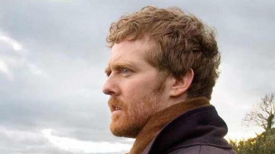 Glen Hansard en un fotograma del filme &quot;Once&quot;. // Samson Films