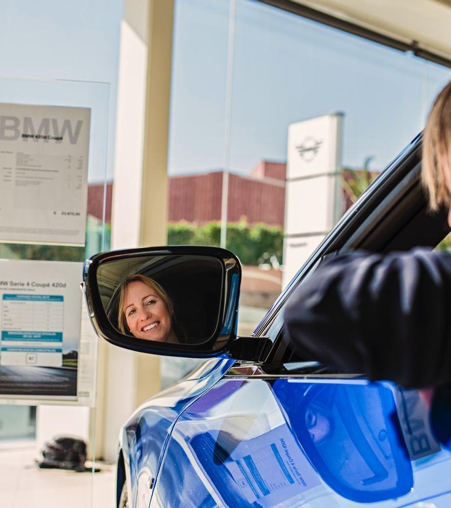 Mujeres de Alicante en riesgo de exclusión social recibirán 20.000 euros para mejorar su movilidad