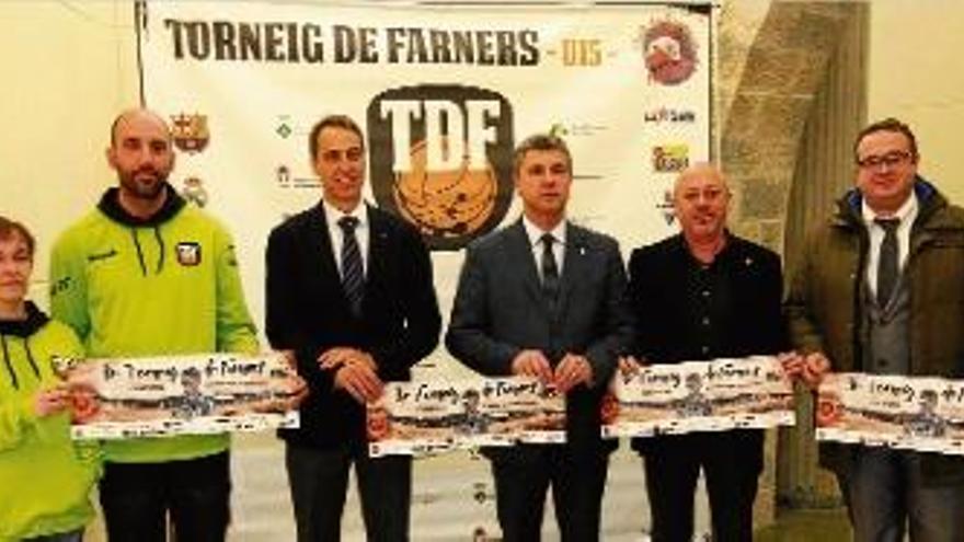 Els organitzadors de la tercera edició del Torneig de Farners, en la presentació d&#039;ahir a la Diputació.