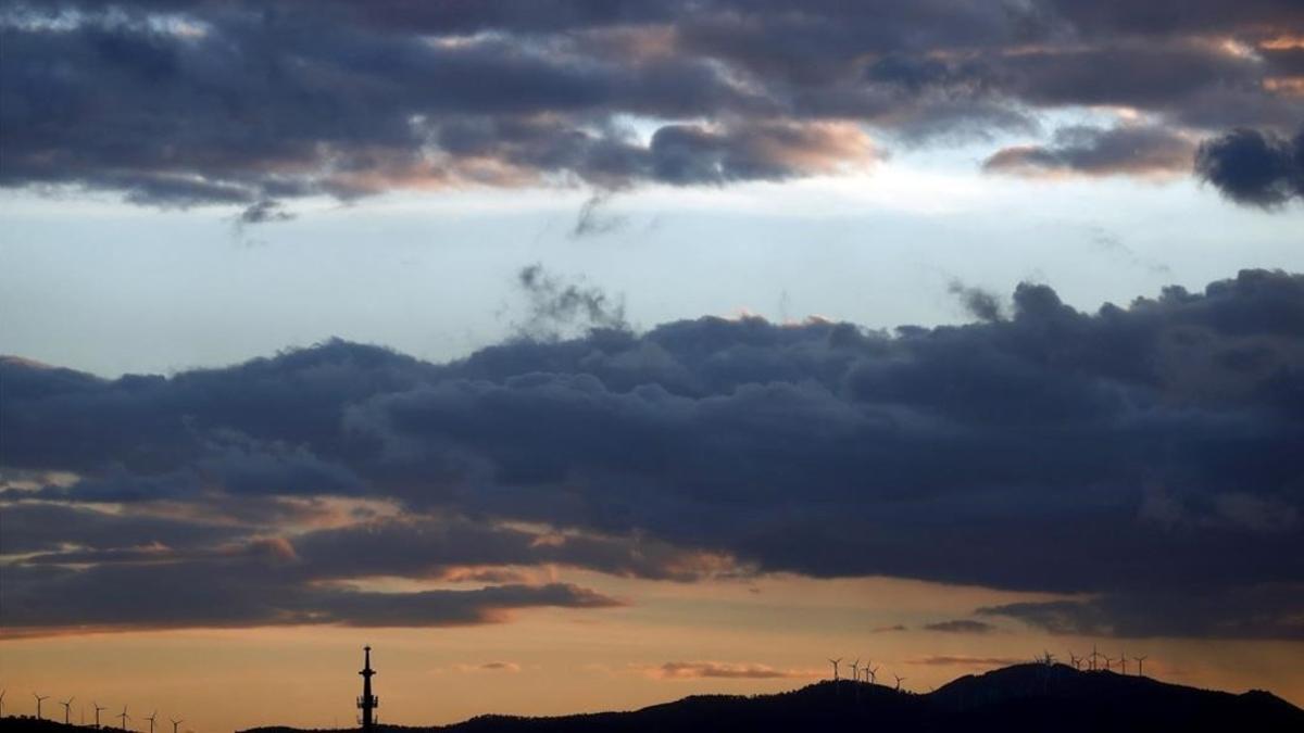 Nubes en el atardecer en Pamplona