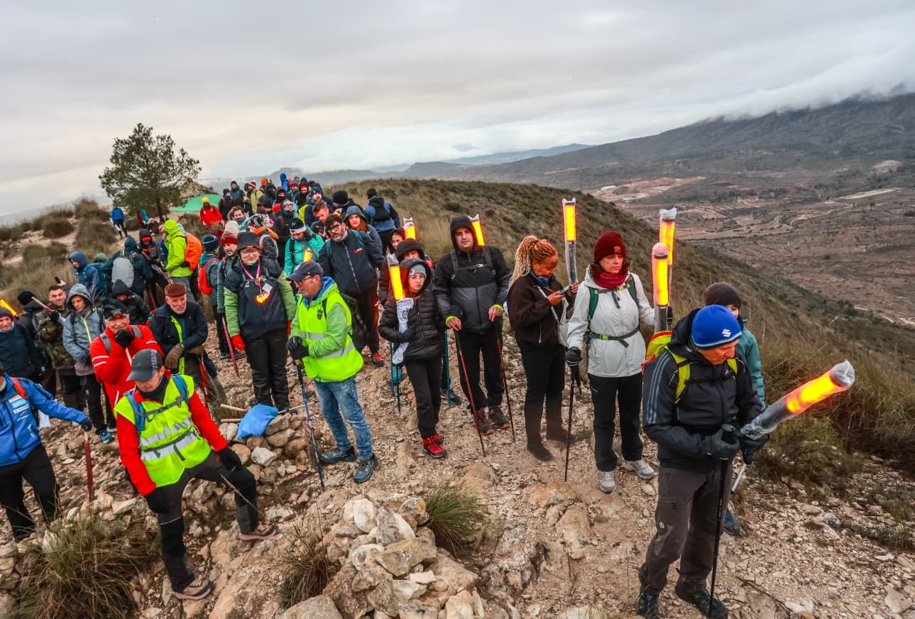 Así ha sido la Bajada de Antorchas en Elda