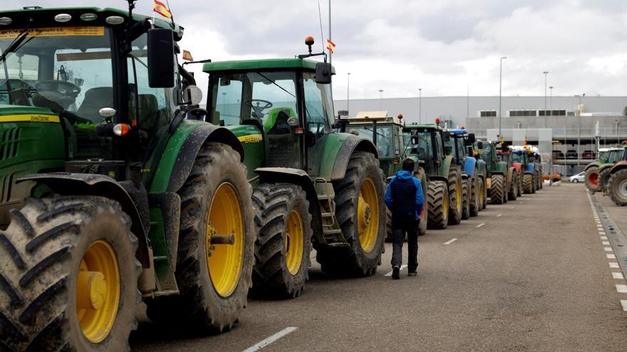 La reacción de la patronal a las tractoradas: Las pymes empiezan a notar las afecciones en Aragón