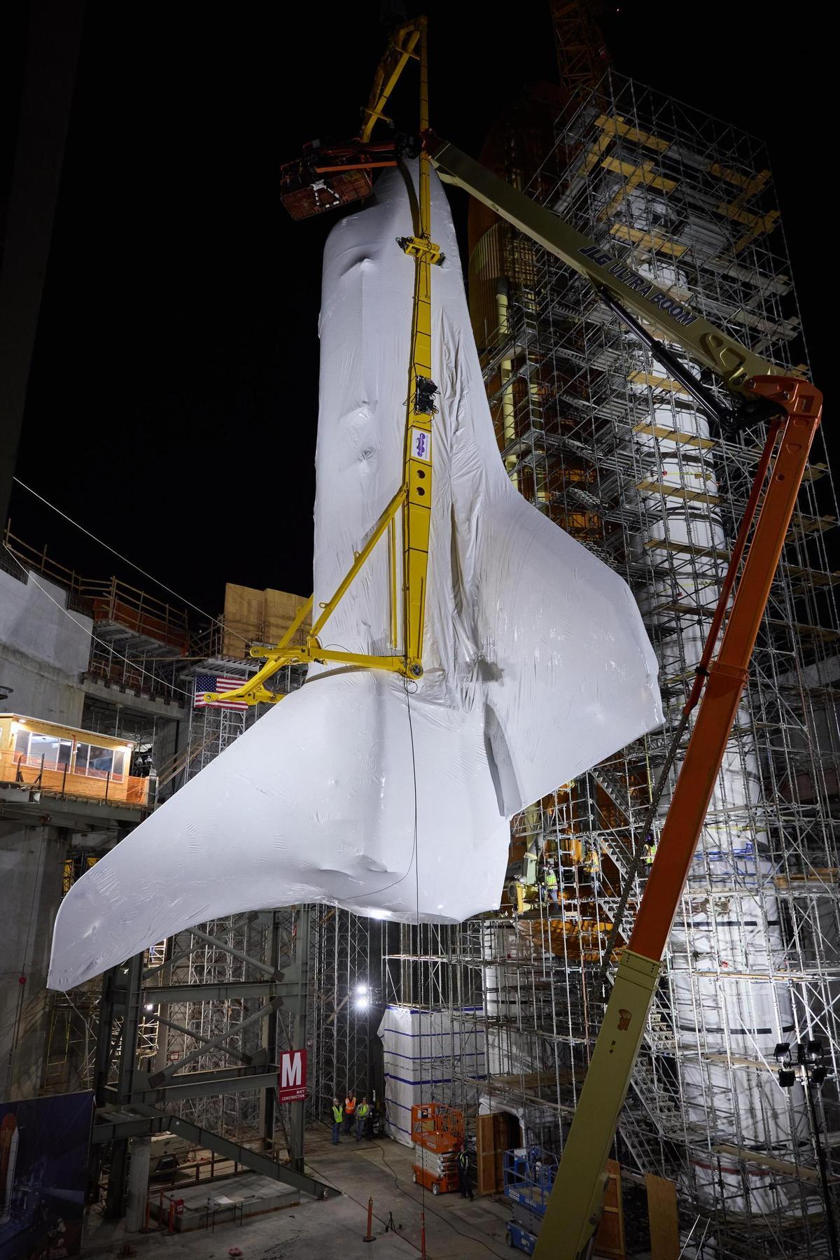 El transbordador Endeavour se instala en California para ser expuesto