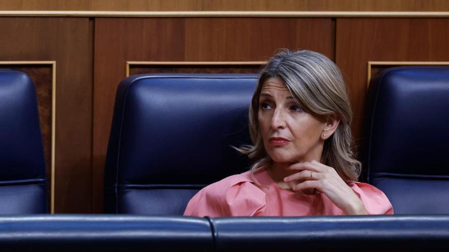 El BOE lo confirma: la jornada laboral baja a 35 horas desde ya y algunos murcianos saldrán antes este verano