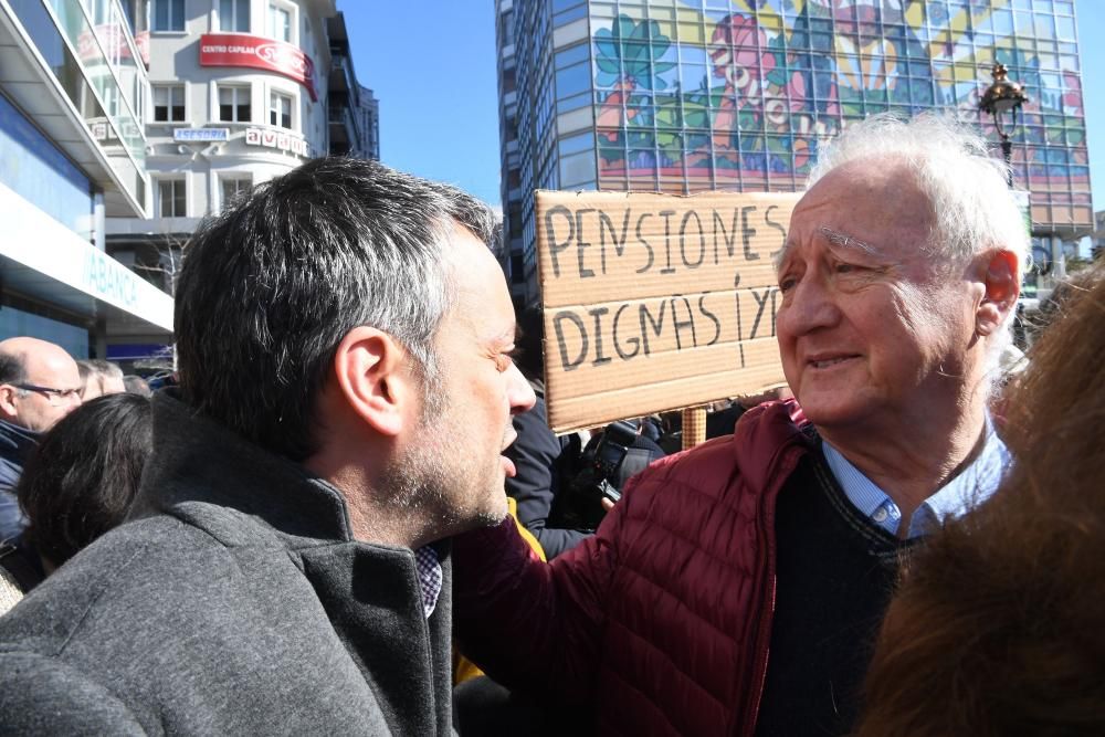 Jubilados de A Coruña exigen "pensiones dignas"