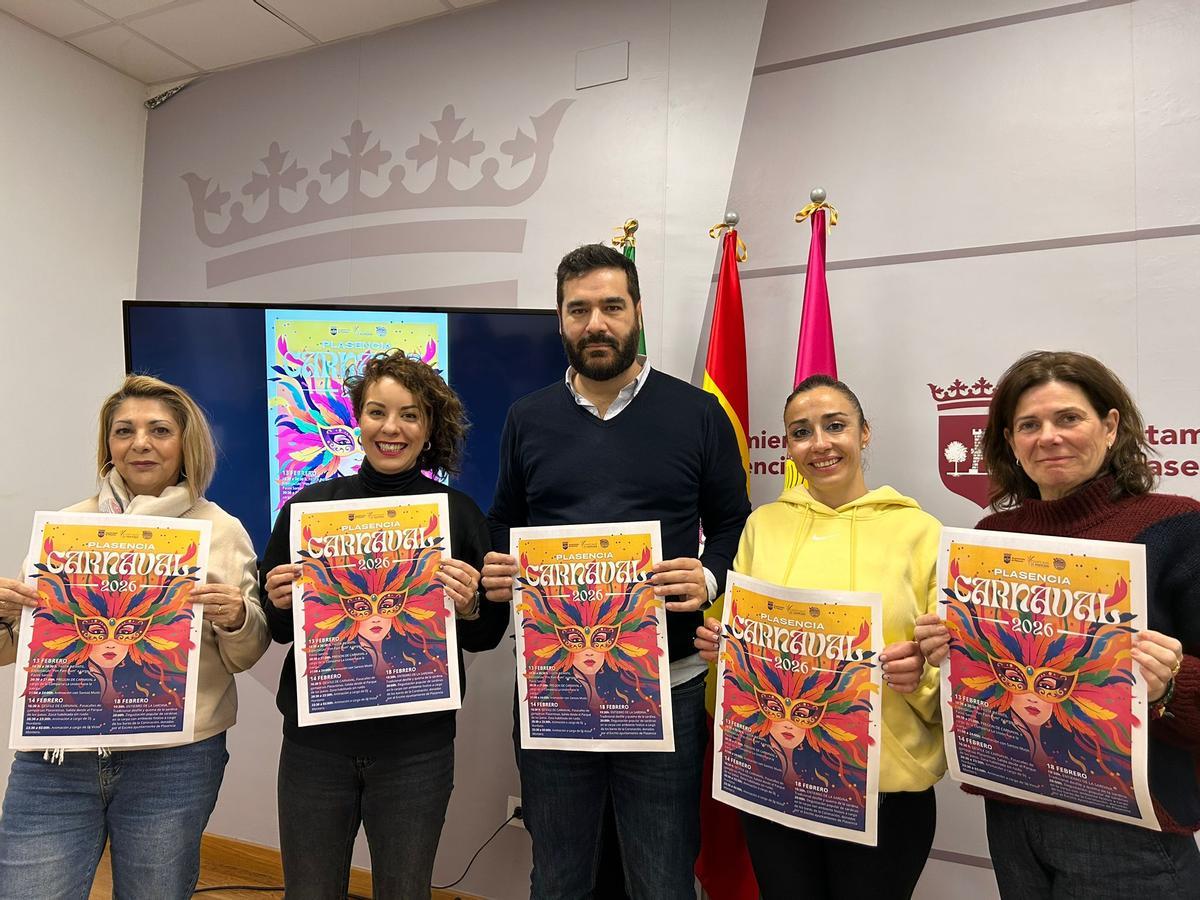 Toda la programación del Carnaval de Plasencia: ocho comparsas, nuevo recorrido y tres días de actividades.