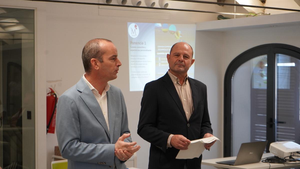 Valeriano Rosales y Miguel Ruz.