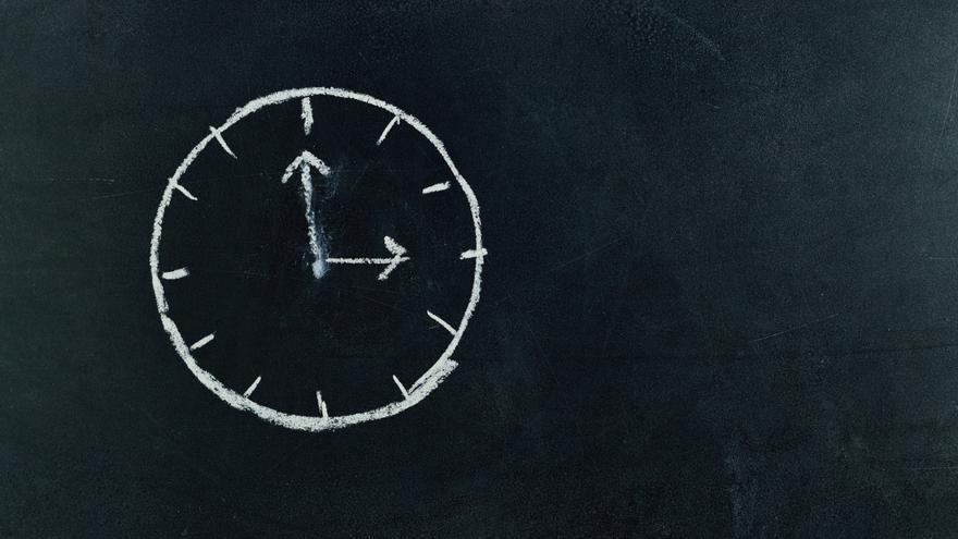 Cambio de hora hoy en España: ¿adelantamos o atrasamos el reloj?