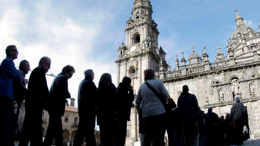 Peregrinos en la Catedral de Santiago // Lavandeira Jr