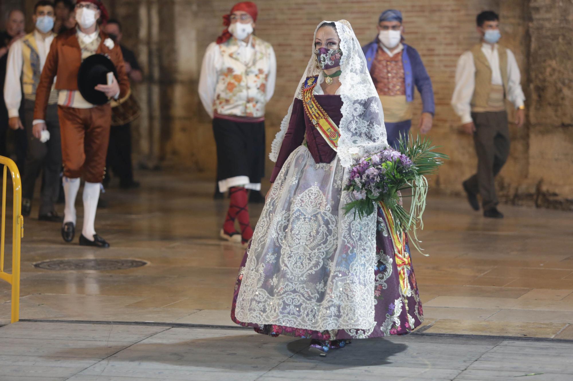 Búscate en el segundo día de Ofrenda por la calle de Caballeros (entre las 21.00 y las 22.00 horas)