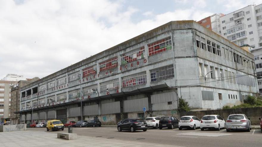 Edificio de Cordelerías Mar, en Beiramar. // R. Grobas