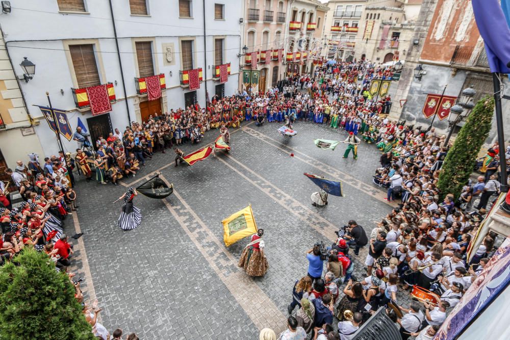 Alardo y «Ballada de Banderes» en Castalla.