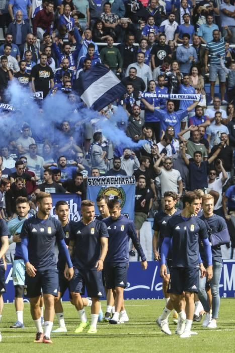 2.500 aficionados del Oviedo apoyan al equipo antes del derbi