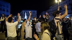 Ambiente en la Puerta del Sol de Madrid, tras el fin del Estado de alarma.