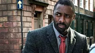 Con 50 años sus bíceps te sorprenderán: Idris Elba, en perfecta forma física