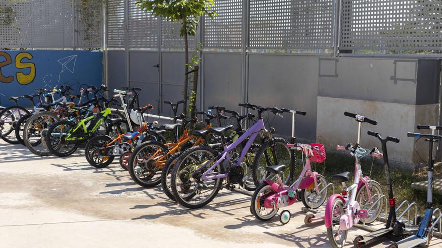 El Ayuntamiento de València cedera a entidades sociales bicicletas recuperadas por la policía