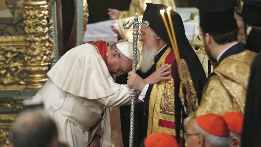 El Papa se compromete a unificar las iglesias católica y ortodoxa