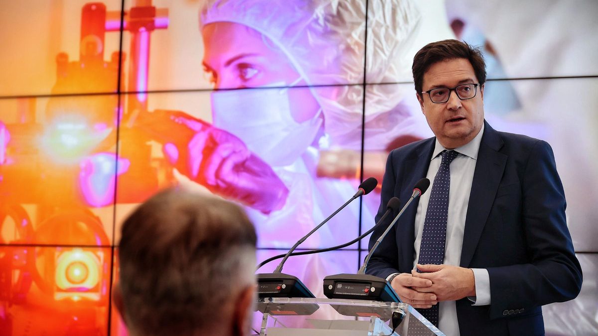 Visita del ministro Óscar López al IACTEC