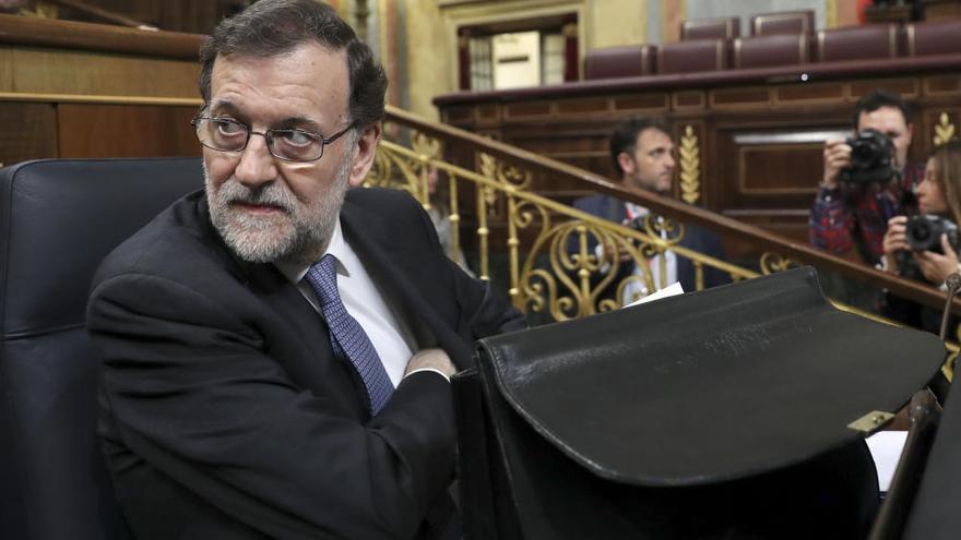 Rajoy al ser preguntado por la falta de apoyos al decreto de la estiba: &quot;¡Qué cosas!&quot;