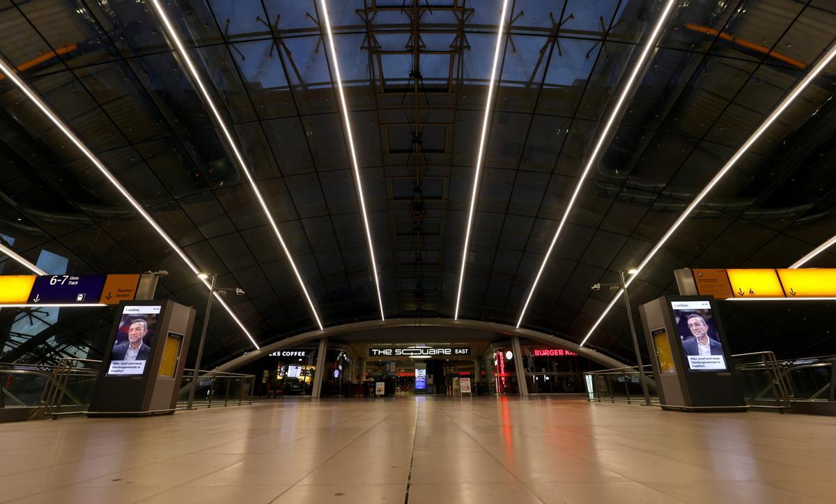 Alemania se para el lunes por una huelga a gran escala que los sindicatos han convocado en todo el transporte. Los trabajadores del sector público elevan la presión para exigir subidas del 10,5% para compensar la elevada inflación