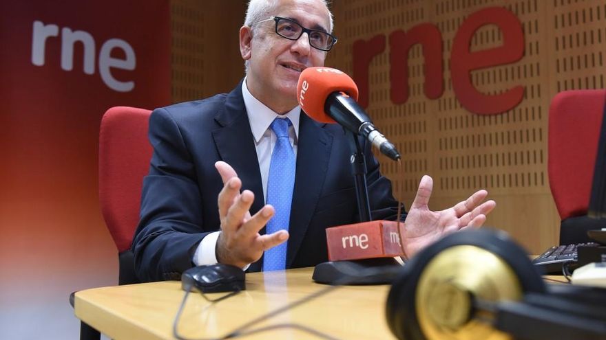 Fallece Domingo Álvarez, la voz calmada del deporte canario con seis Juegos Olímpicos