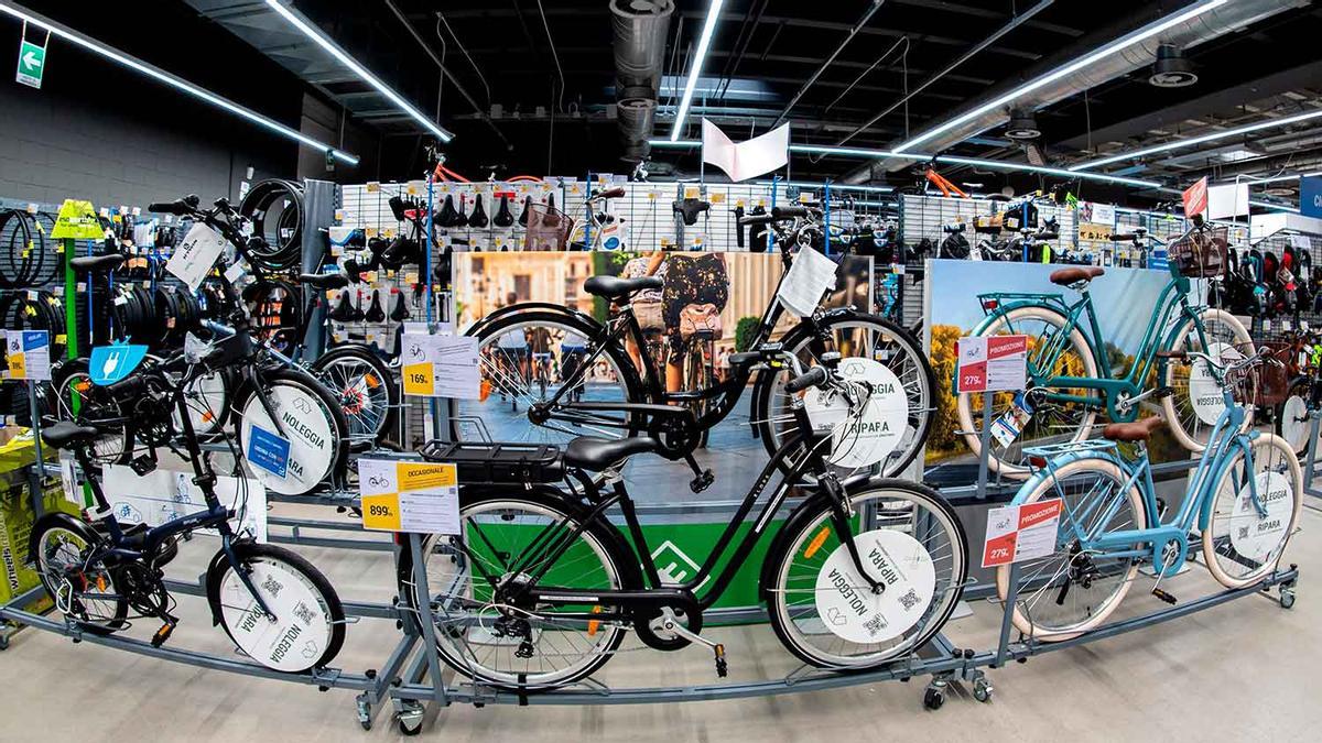 Corre a Decathlon para conseguir la nueva bicicleta eléctrica urban plegable que tiene una rebaja de 2.400 euros por tiempo limitado