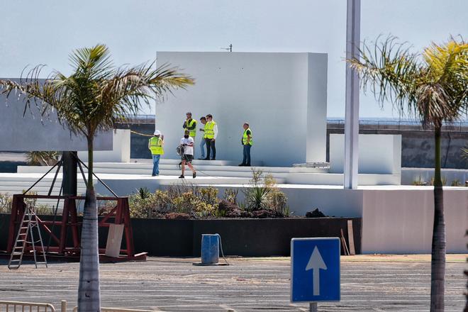 Visita de la tercera comisión del Vaticano al puerto de Santa Cruz de Tenerife