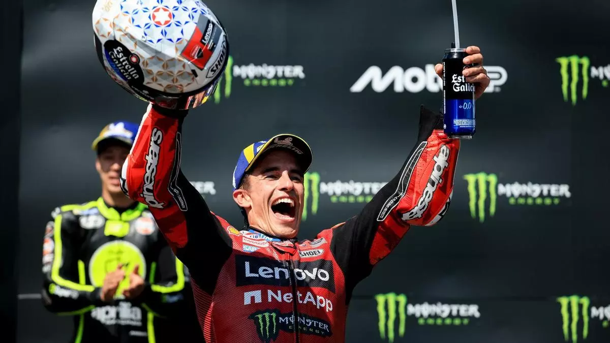 Márquez pone el Mundial patas arriba con una victoria de campeón en Brno
