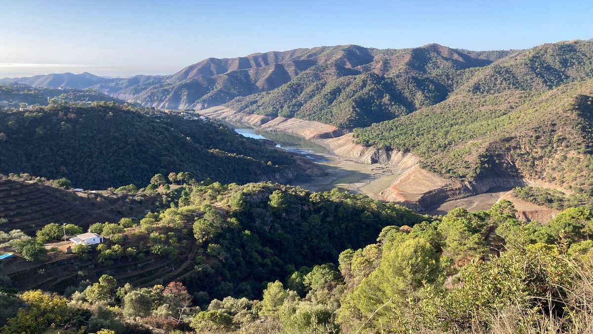 El embalse La Concepción, del que se abastece a la comarca.