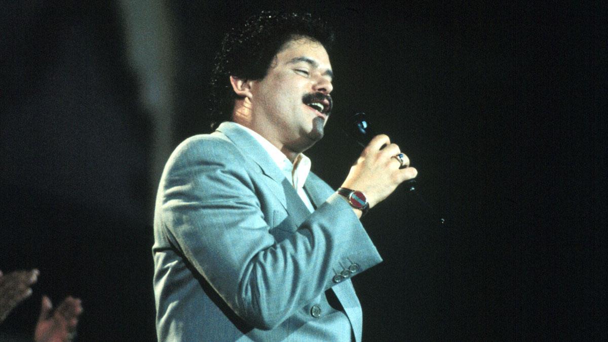 Lalo Rodríguez. Lalo Rodríguez.