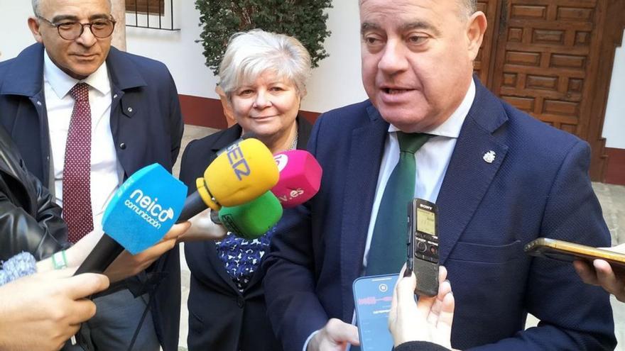 El alcalde de Antequera, Manolo Barón, pide celeridad en la conexión.